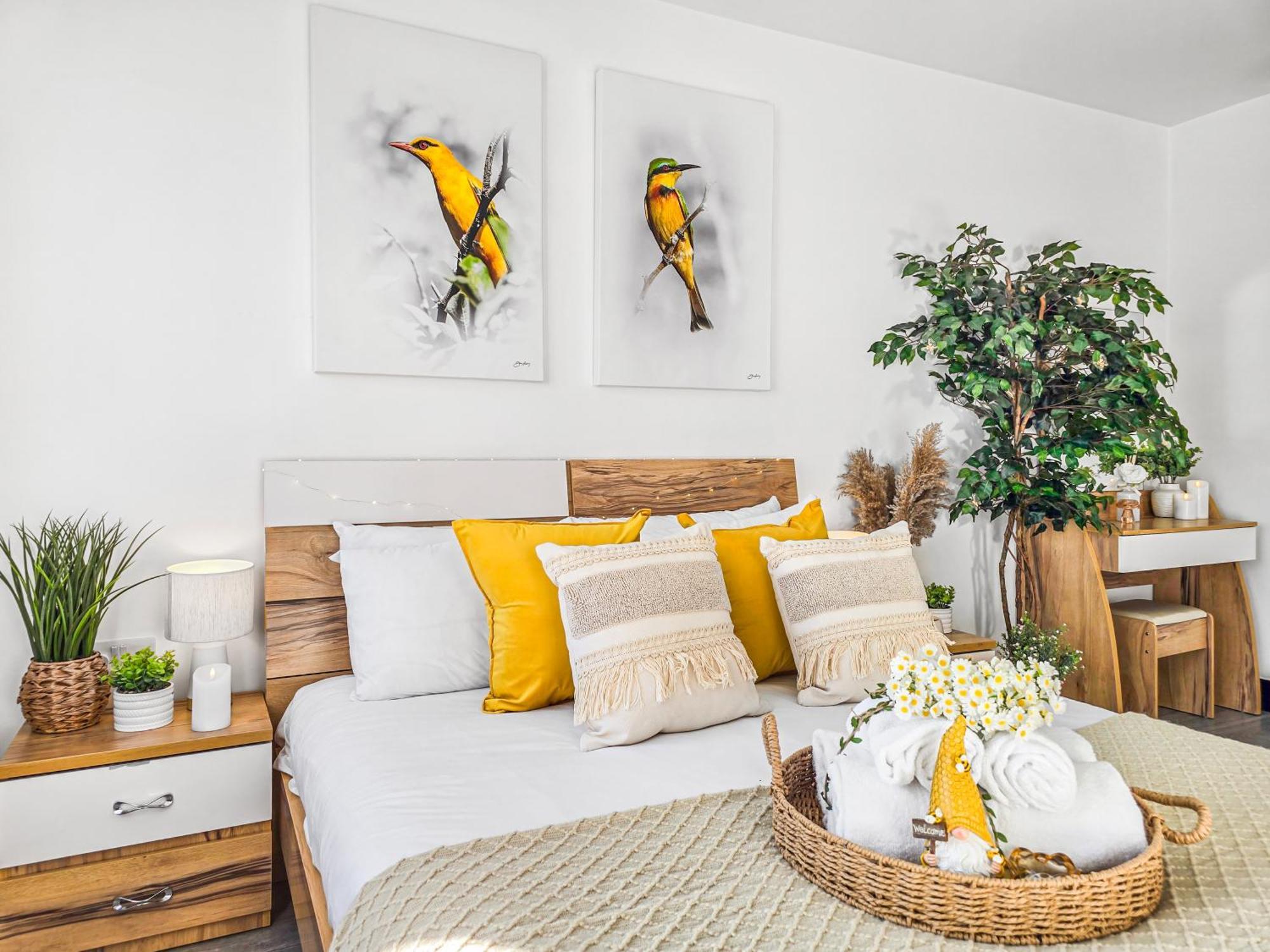 The Cozy Chapter - Spacious Apartments Near Manchester City Centre & Old Trafford — Photos 2